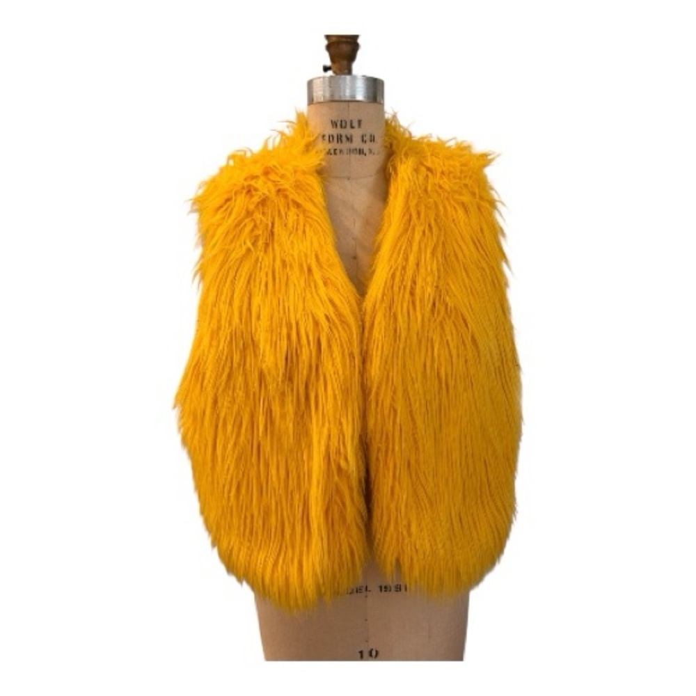 Reversible faux fur vest with matching captain hat. Burningman vest & hat size L - Picture 4 of 7